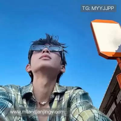 滑鹤迅